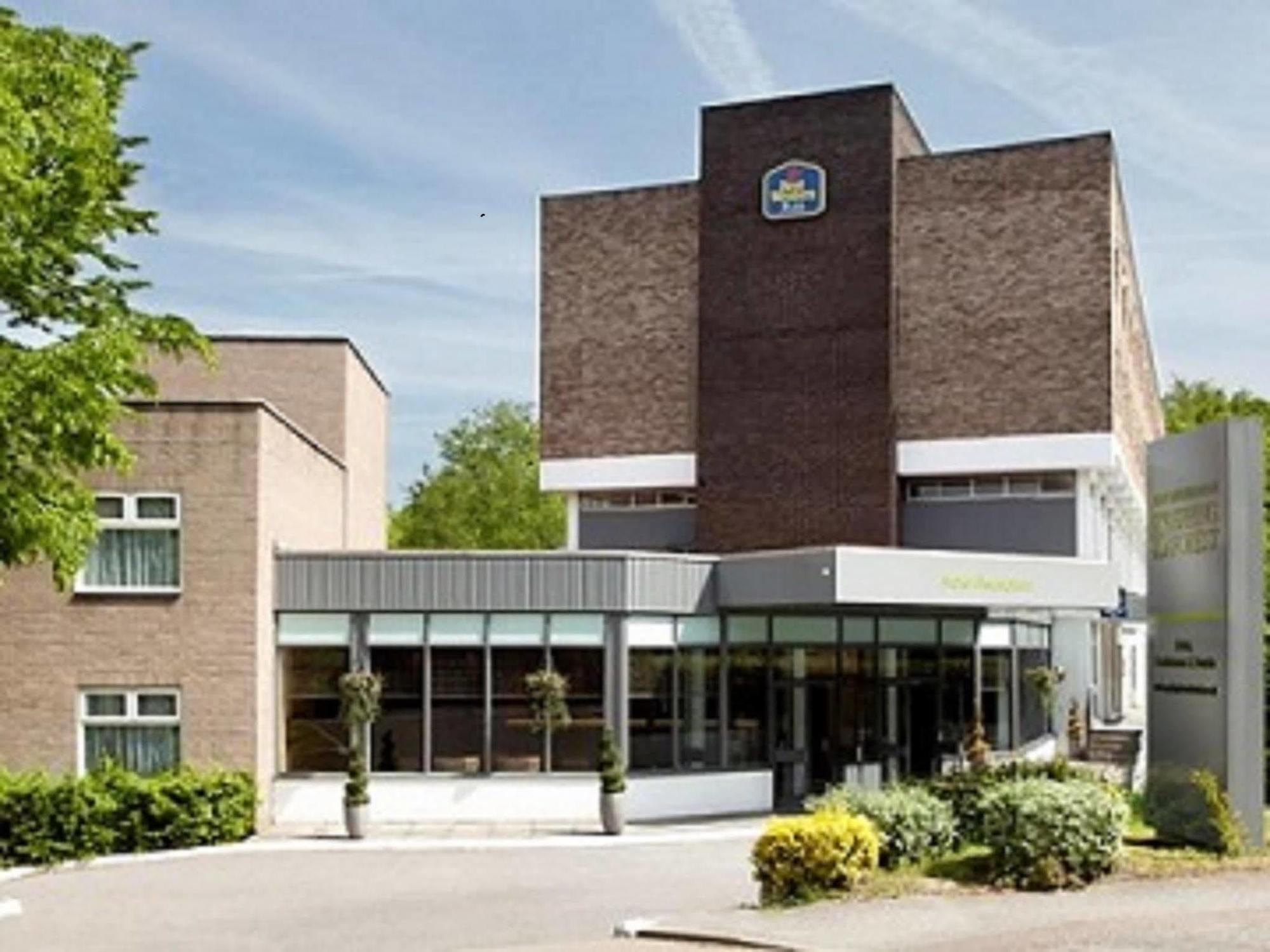 Epping Forest Hotel Woodford Exterior photo
